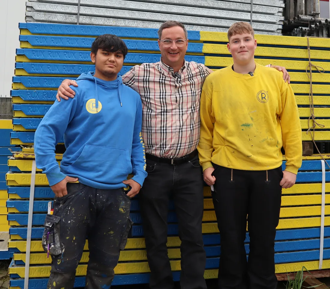 Scaffolding apprentices – Rohrgerüstbau Pronin Hamburg